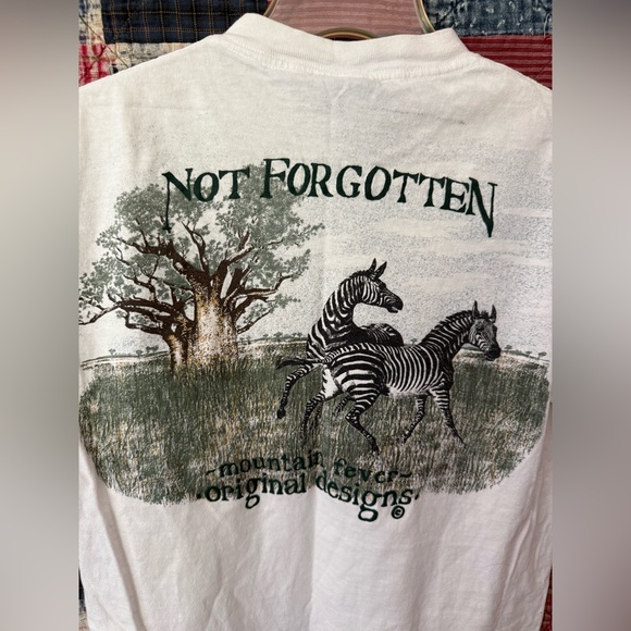 Vintage White Graphic T-Shirt Medium – Single Stitch - Picture 6 of 6